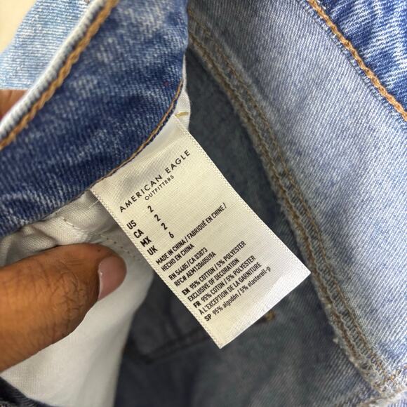 American Eagle Outfitters Mom Shorts Denim Jean High Waist Rise Women's Size 2 - Picture 5 of 7